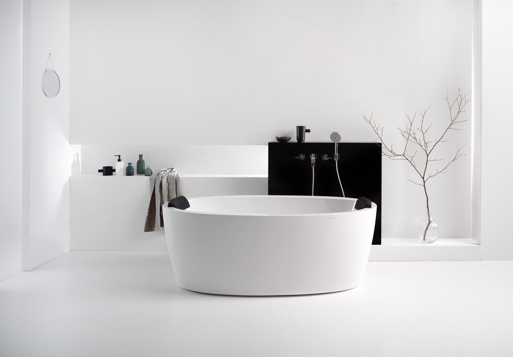 Comfort Black Bath Headrest by Aquatica